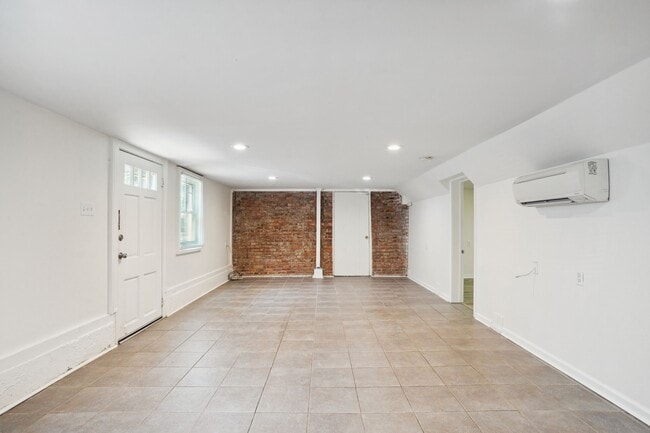 Photo - 940 N Carrollton Ave