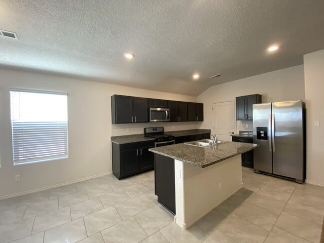Photo - Enchanted Hills - 3BR/2Bath/Backyard Mountantain Views