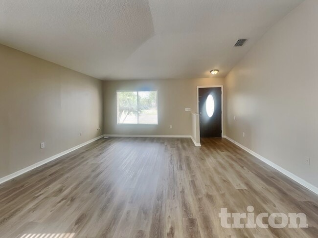 Photo - 27909 Breakers Dr