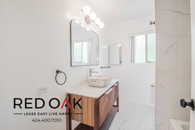 Photo - 127 W Live Oak St Unit 28