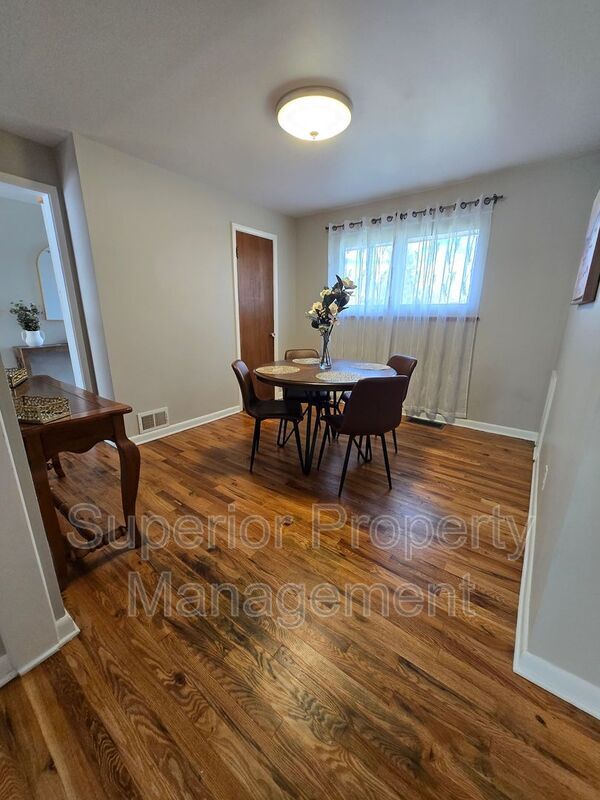 Photo - 2781 Deming Blvd