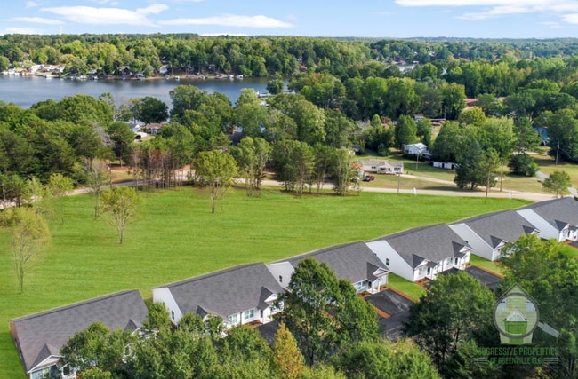 Photo - 125 Lyman Lodge Rd