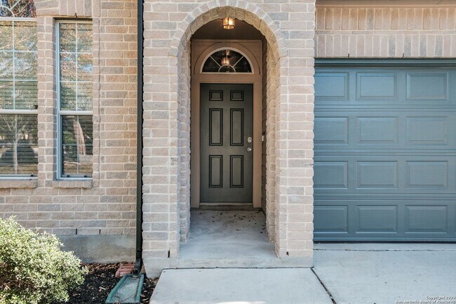 Photo - 6422 Oldham Cove