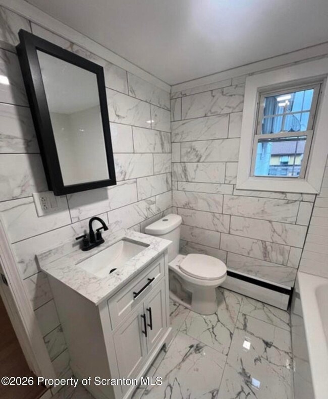 Photo - 129 S Blakely St