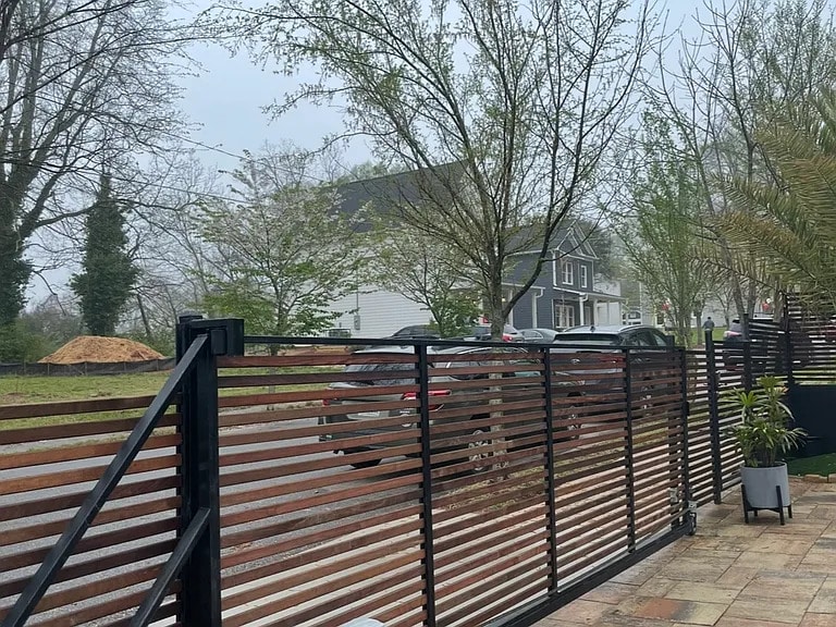 Photo - 1431 Boulevard SE