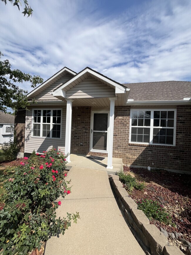 723 Iron Horse Dr