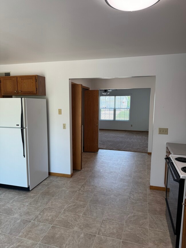 Photo - 2161 Sunnyslope Dr