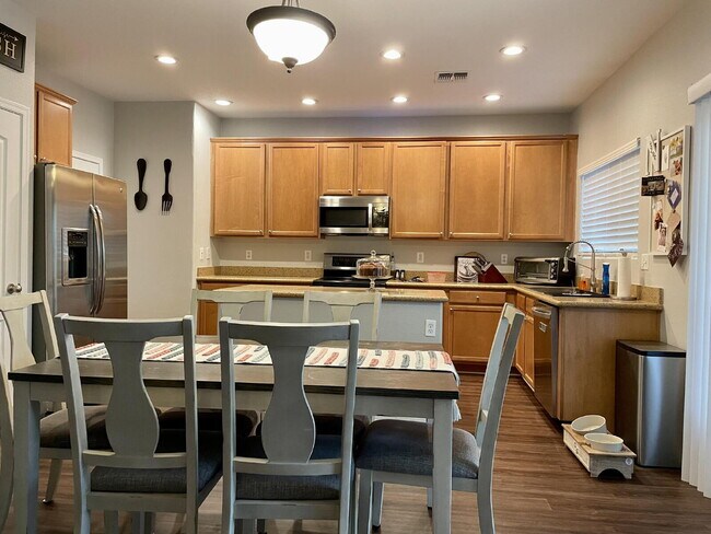 Photo - 3-Bedroom Home with Loft in Prime Peoria L...