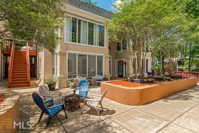Photo - 1118 Rosedale Dr NE