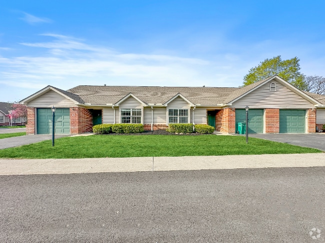 Building Photo - Beautiful 2 Beds 2 Baths Villa in Far South Rental