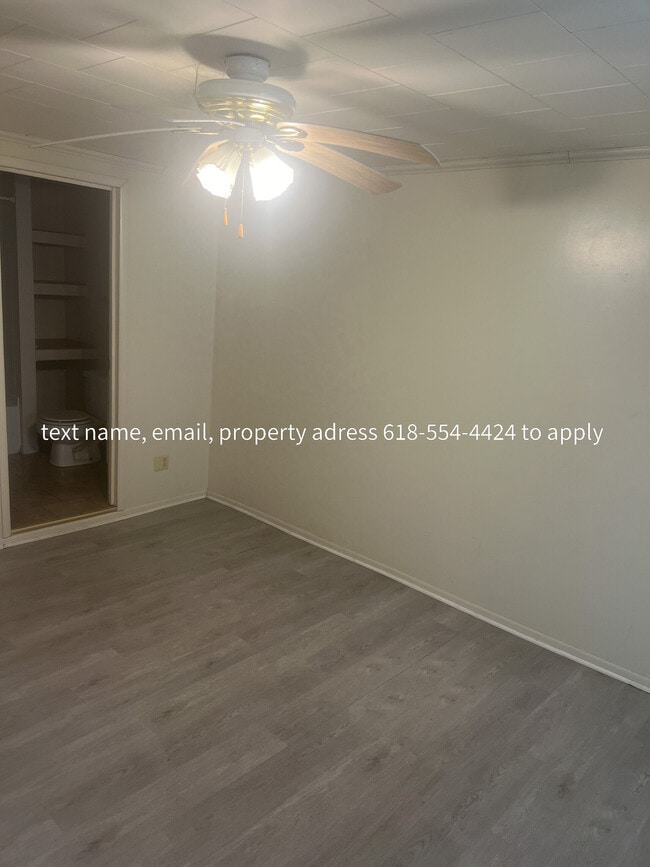 Photo - 10065 Main St Unit 2