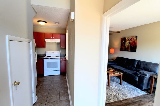 Photo - 1319 Bradley Dr