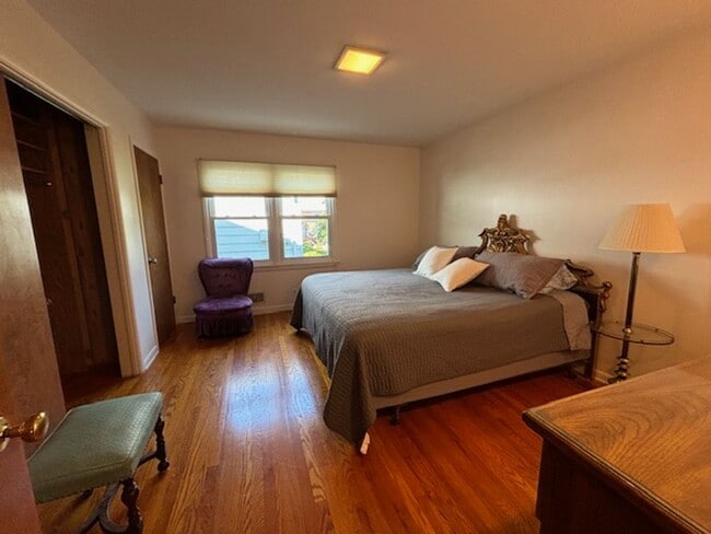 Photo - Fully Furnished, Turn Key Lake Front Home ...