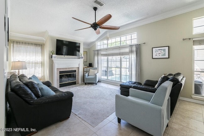 Photo - 114 Colombard Ct