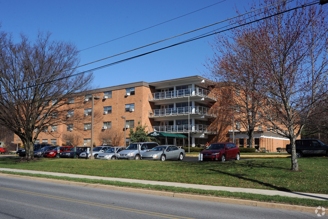 Lebanon Towne House Apartments - Lebanon Towne House Apartments