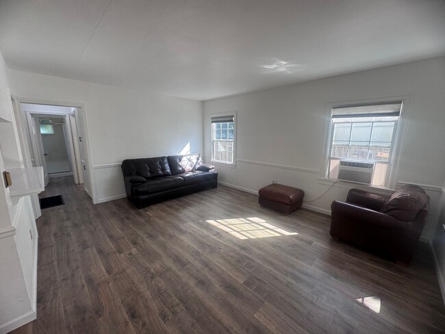 Photo - 2-Bedroom Home in the State Streets!