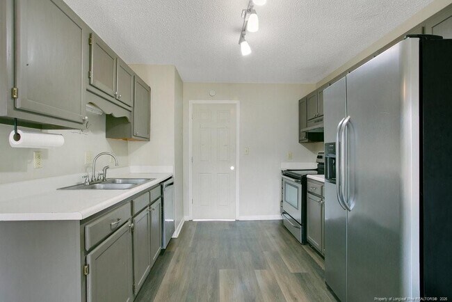 Photo - 5319 Thackeray Dr