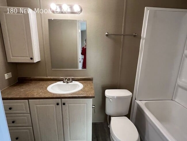 Photo - 180 New Moon Ln