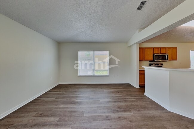 Photo - 3011 Valkyrie Rd