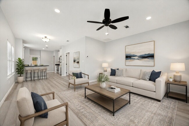 Photo - "Charming 3-Bed Home with Granite Elegance on East Pecan Street, Sherman, TX!"