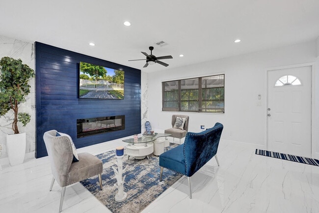 Building Photo - 18600 NW 11th Rd