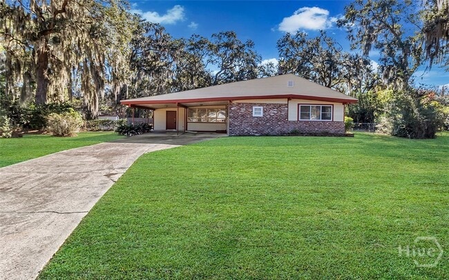 Building Photo - 36 Silverstone Cir