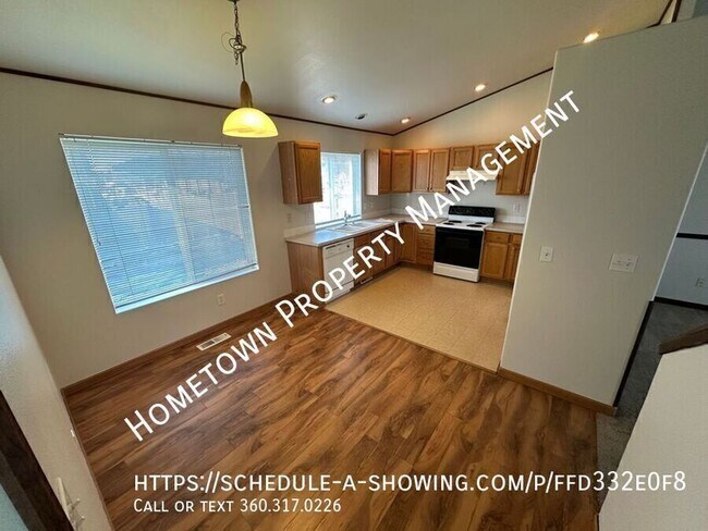 Photo - 16402 Cascadian Ave SE