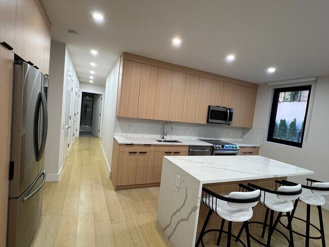 Photo - 244 Water St Unit 3