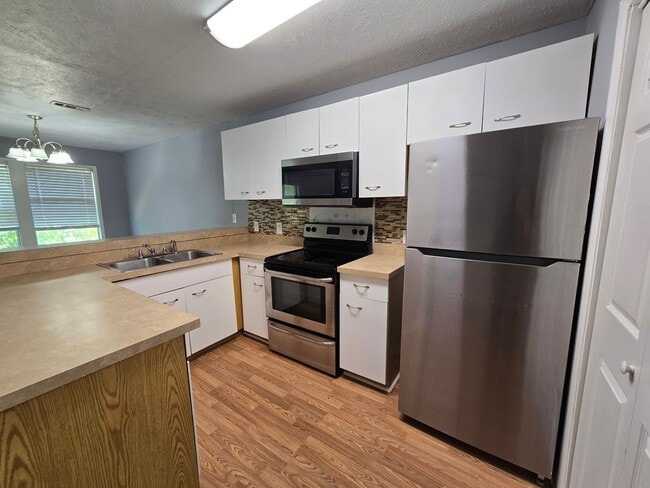 Photo - 6752 Willowbrook Dr
