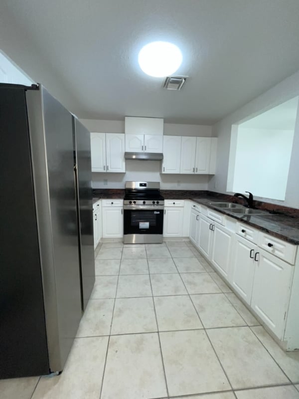 Photo - 1010-1012-1012 NW 3rd Ave Apartment Unit 1012