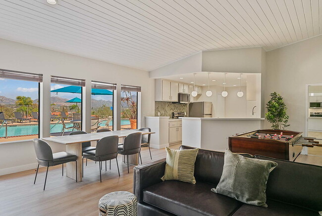 Photo - Bernardo Crest