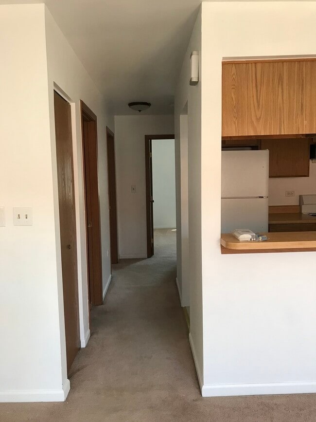 2305 S Stewart Ave Unit F