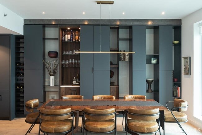 Photo - 489 Harrison St