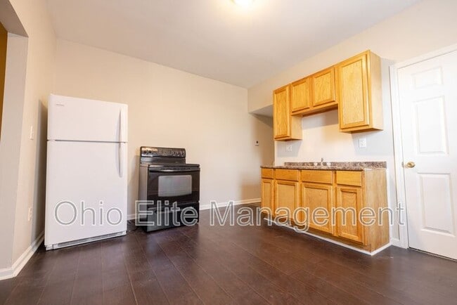 Photo - 349 E Welch Ave