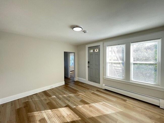 Photo - 55 Henriette St Unit 4