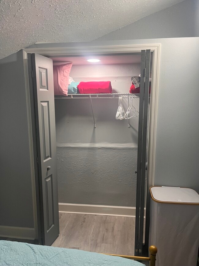 Photo - 104 E Euclid Ave Unit JuniorSuite