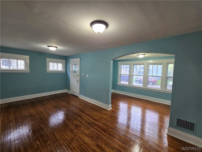 Photo - 162 Bickford Ave