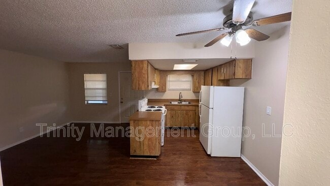 Photo - 6331 Delaware Ave