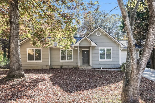 Building Photo - 108 Julie Ln