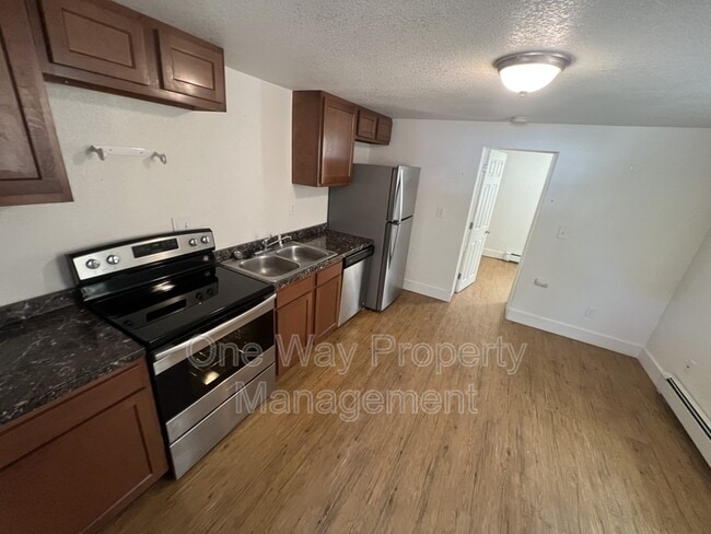 Building Photo - 1317 11th Ave Rental