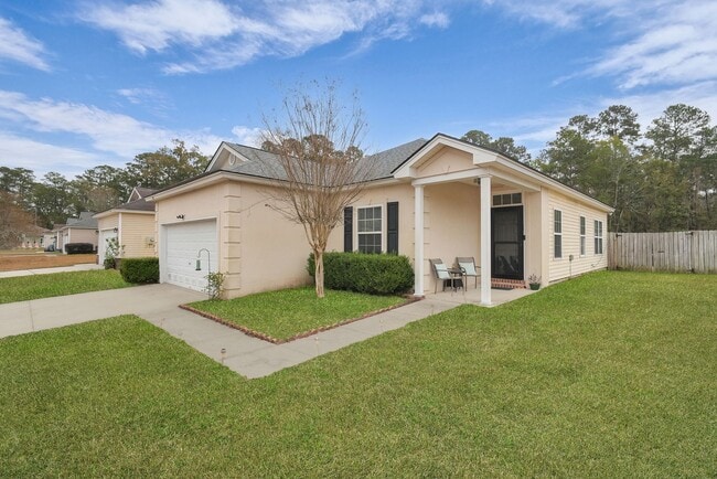 Photo - Charming 3BR Home in Richmond Hill with Pond View & Great Location!