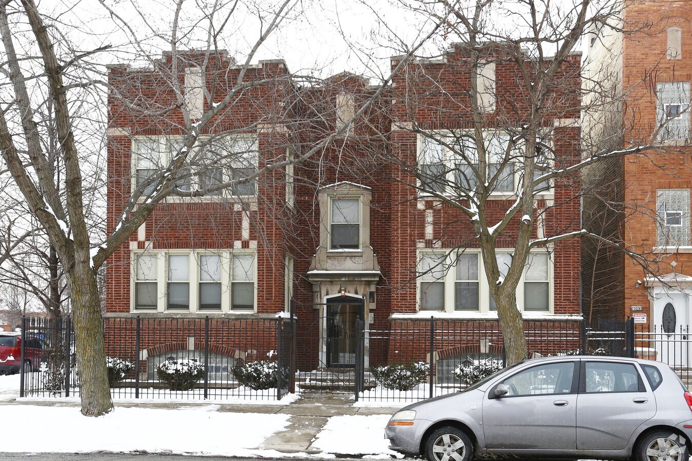 Photo - 8056-8058 S Bishop St