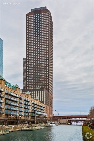 Building Photo - 474 N Lake Shore Dr Unit 3310 Rental