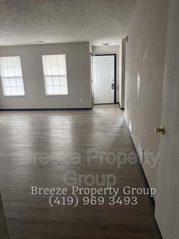 Building Photo - 2983 Megan Cir