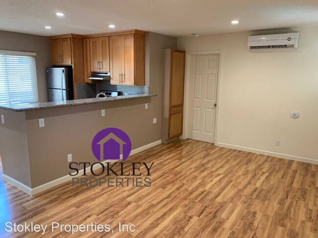 Photo - 950 Dewing Ave