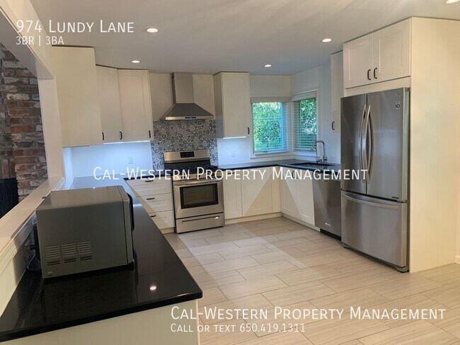 Photo - 974 Lundy Ln