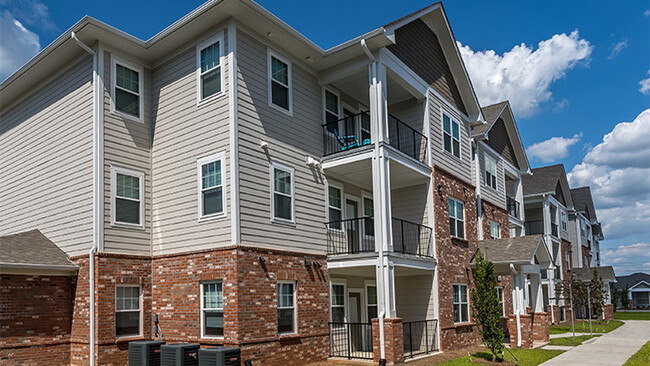 Building Photo - Windsor Crossing Rental