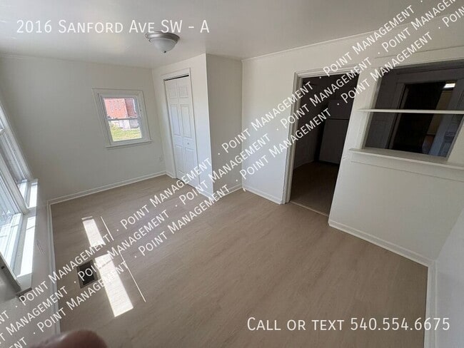 Photo - 2016 Sanford Ave SW Unit A