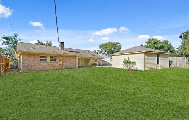 Photo - 5714 N Braeswood Blvd