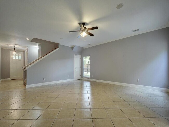 Photo - 6016 Wilcott Ct